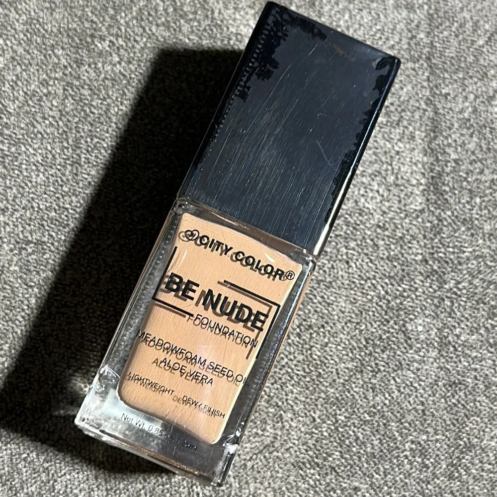 🥰🥰City Color Be Nude Foundation🥰🥰